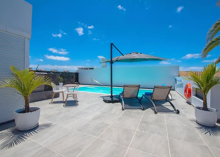 Mit Whirlpool By Interhome * 普拉亚布兰卡